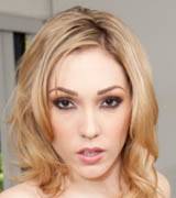 Lily Labeau